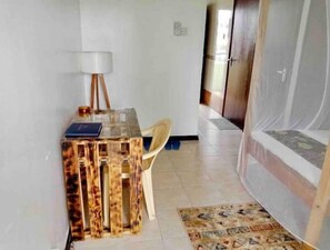 1 chambre, bureau, Wi-Fi gratuit, draps fournis