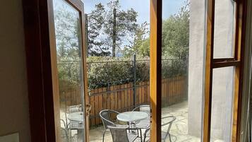 Familieleilighet, 1 soverom, gårdsplassområde | Terrasse/patio