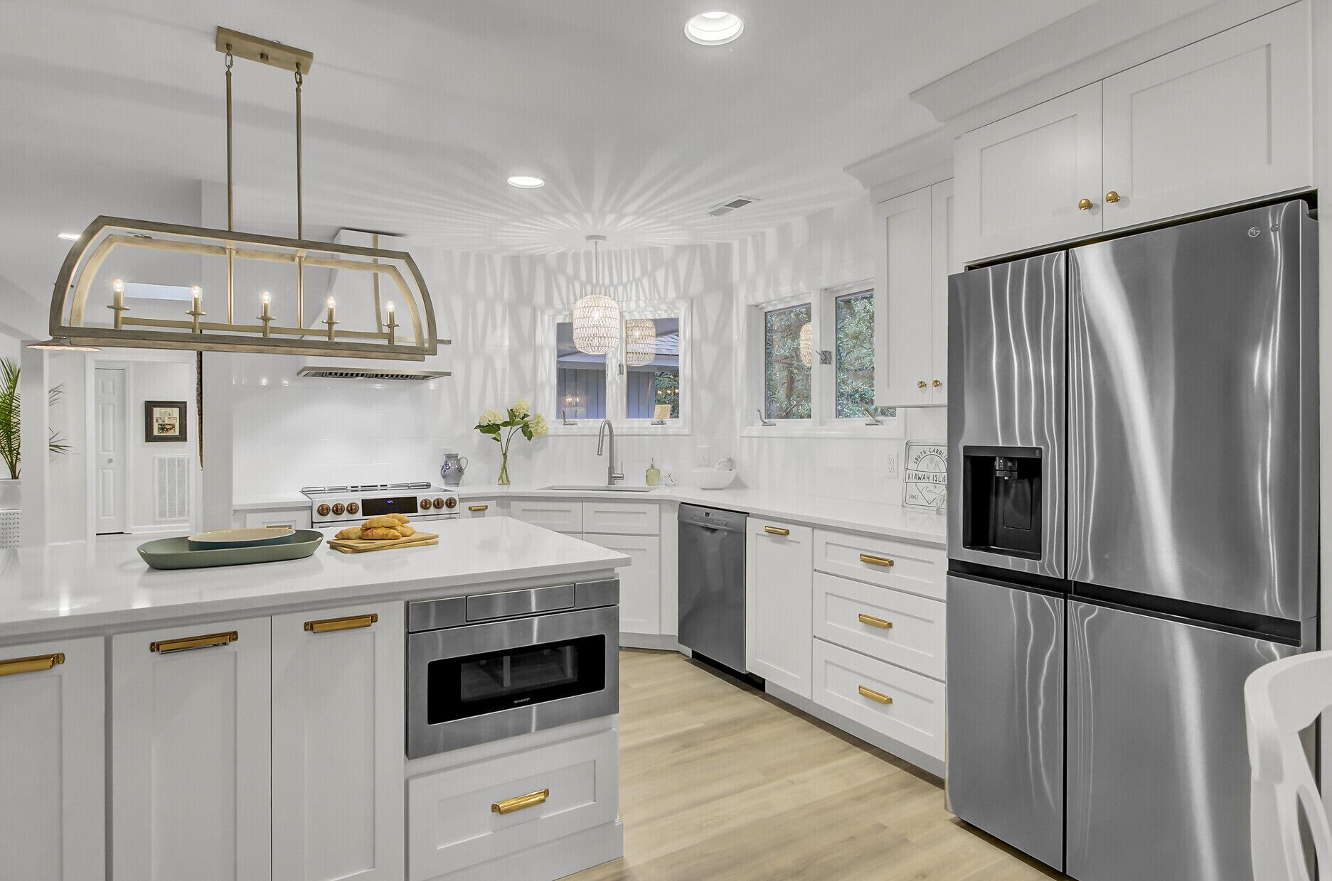 NEW! 156 Bluebill: Stylish 5BR Home, Bike to Beach, Beach Gear/Bike Credit