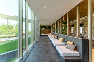 Body treatments, hydrotherapy, aromatherapy, facials