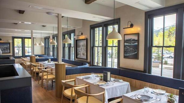 Dining - The Carlin Washington | King bed, views (Breckenridge)