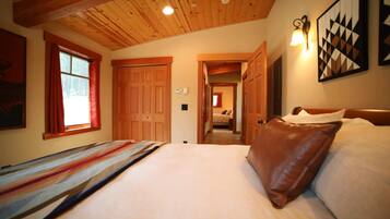 2 quartos, ferros/tábuas de passar roupa, Wi-Fi, roupa de cama