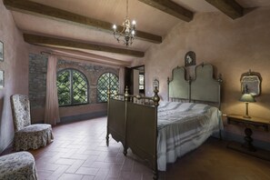 别墅 | 12 多间卧室、熨斗/熨衣板、免费婴儿床、免费高速有线上网