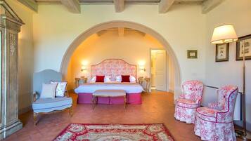 12 Schlafzimmer, BĂŒgeleisen/BĂŒgelbrett, kostenloses WLAN, BettwĂ€sche