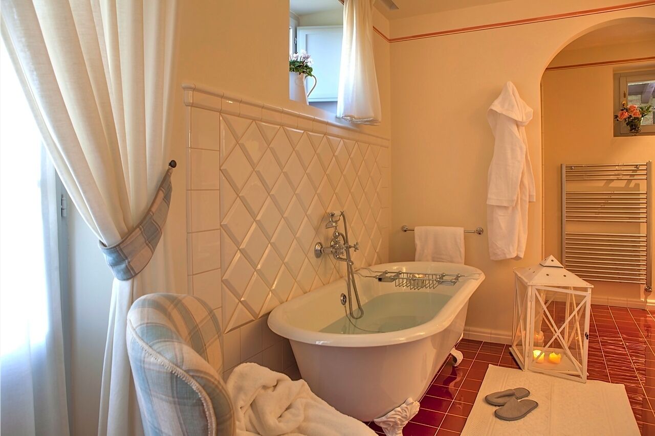 VILLA BRUNELLO - Twelve Bedroom Villa, Sleeps 24