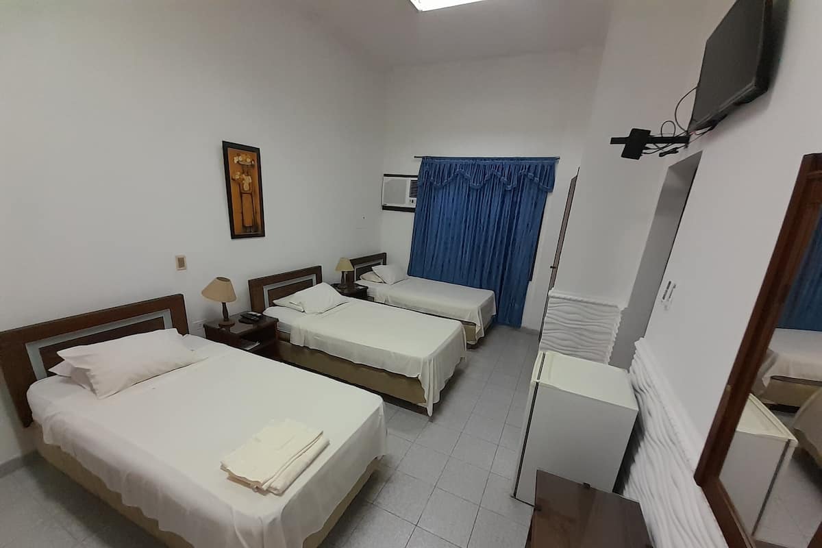Standard Triple Room | Free WiFi, bed sheets