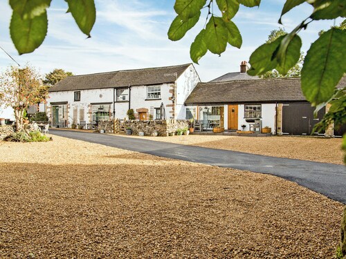 Walnut Cottage - UK43995