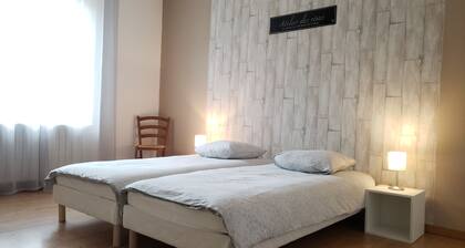 Grande Maison de Campagne, Proche Lac de Madine, Nancy-metz et Verdun