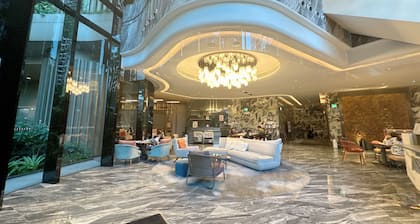 Beautiful 3-bedroom Apartment
