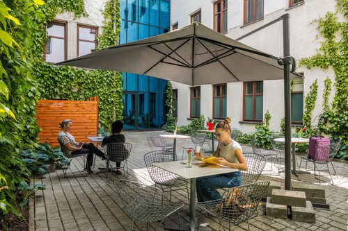 No.23 Premium Aparthotel