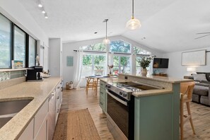 Imagen sin descripción, 3 de 34, botón