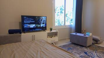 1 chambre, fer et planche à repasser, Wi-Fi gratuit, draps fournis