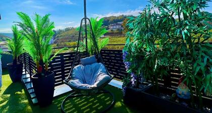 Peaceful neighborhood, fresh air, your urban sanctuary.