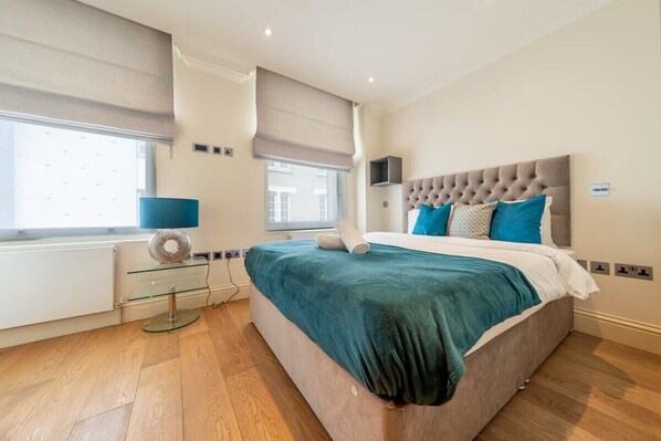 3 chambres, fer et planche à repasser, lit parapluie, Wi-Fi