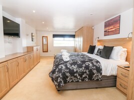 5 habitaciones, decoración personalizada y muebles diferentes 