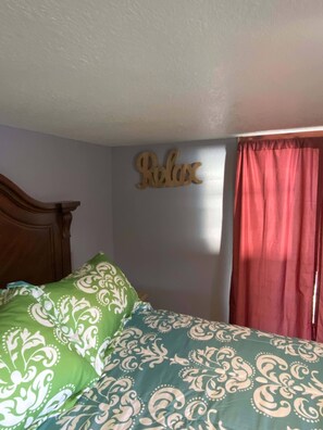 1 室のベッドルーム、WiFi、ベッドシーツ