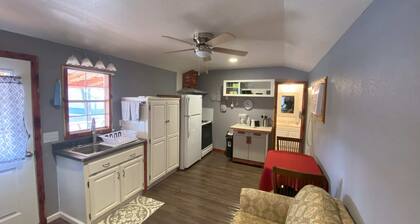 The Cabin by Bucksaw Marina, Truman Lake