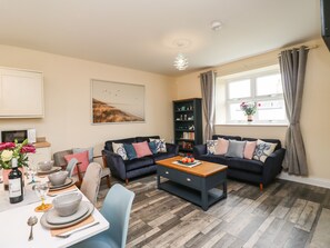 Living area - Lonnon Cottage (Alnwick)
