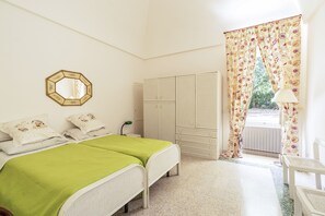 4 bedrooms, iron/ironing board, free WiFi, bed sheets - Villa Manfredi by Wonderful Italy (Fasano)