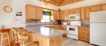 Minnesota Cabin Rental: 3 Mi to Pelican Lake!
