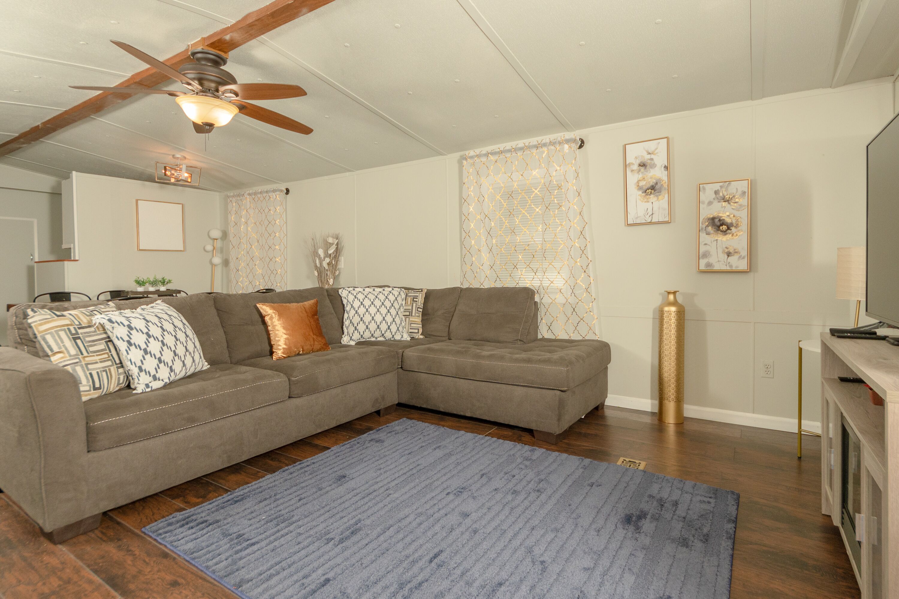 Hidden Hillside Retreat