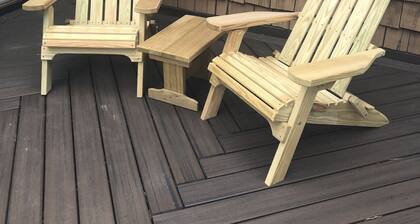 Gedney Main House:Brand new listing just remodeled! Only 8 min. to Bethel Woods!