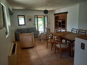 Interior - Tres Belle Maison Avec Piscine (Aubres)