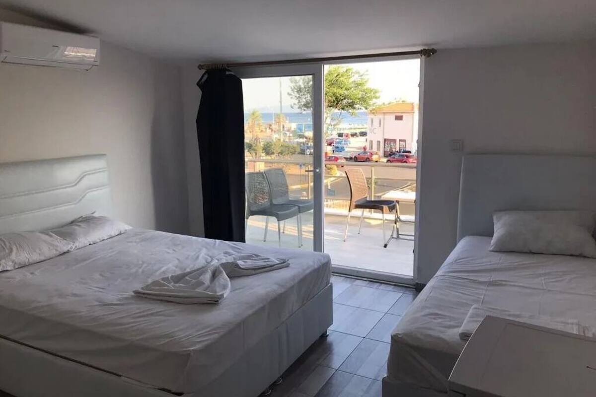 Standard-Apartment | Schreibtisch