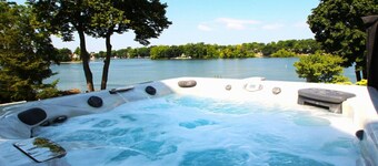 Okauchee Lake Home: 4BR/4BA | Hot Tub | Central to town and wedding venues