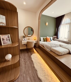 Premium bedding, down duvets, Select Comfort beds, laptop workspace - Trai Bi Do - Homestay  (Phu Quoc)