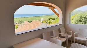 Dining - Seaviews AC viilla 8 people near beach (Son Bou)