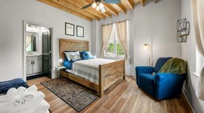 2 chambres, fer et planche à repasser, Wi-Fi gratuit, draps fournis