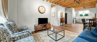 5-Star 2BR: Clean, Comfy, SuperHost Hospitality