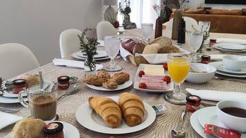 Petit déjeuner buffet compris tous les jours