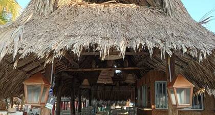 Al lado del mar Cabañas Polaris Coveñas