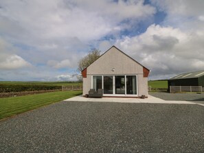 Exterior - Bwthyn Cae'r Efail (Rhosgoch)