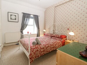 3 bedrooms, individually decorated, individually furnished, free WiFi