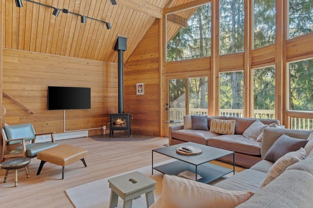 Forest Haus, an A-Frame Cabin