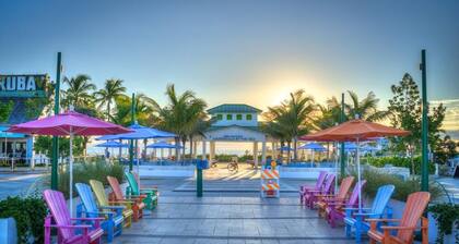 Beachside Bliss: Luxurious 2 Bed, 2 Bath Apartment - Your Coastal Sanctuary