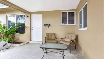 Villa | 3 bedrooms, Internet