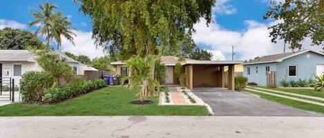 Villa | 3 bedrooms, Internet