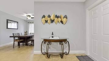 Villa | 3 bedrooms, Internet