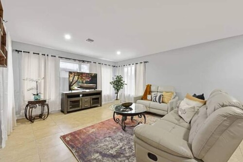 2904 Hollywood in Hollywood