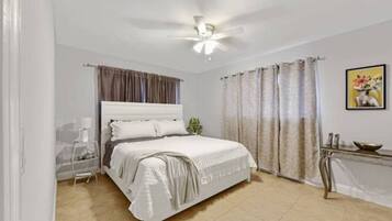 Villa | 3 bedrooms, Internet