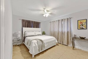 Villa | 3 bedrooms, Internet - 2904 Hollywood in Hollywood (Hollywood)