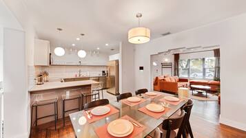 Villa | 3 bedrooms, Internet