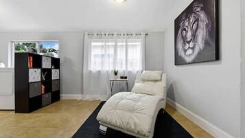 Villa | 2 bedrooms, Internet