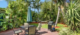 Beach Unit 2 in Palm Beach Shores