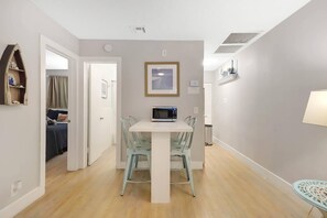 Apartment | 2 bedrooms, Internet