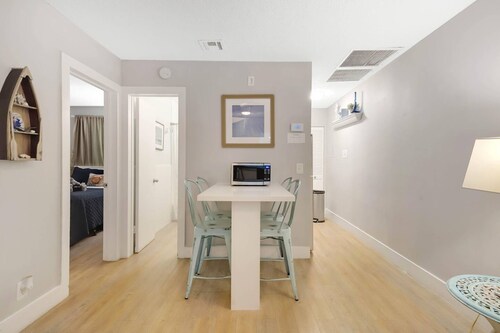 Beach Unit 2 in Palm Beach Shores